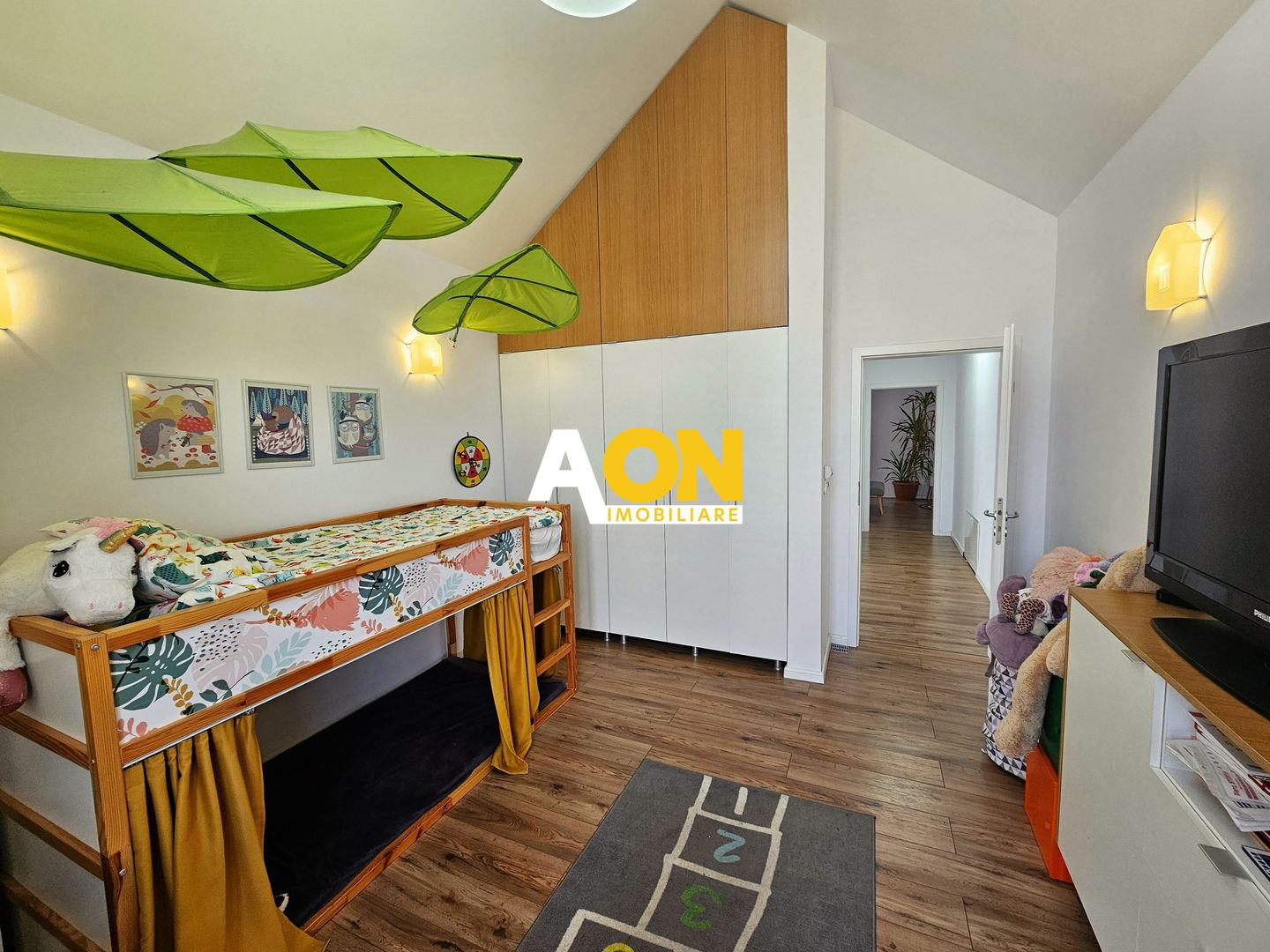 Casa moderna mobilata, utilata, 5 camere, 3 bai, 444 mp teren - Poză 13