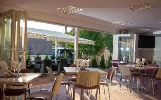 Hotel Boutique functional Otopeni / 22 camere / panouri fotovoltaice - Poză 1