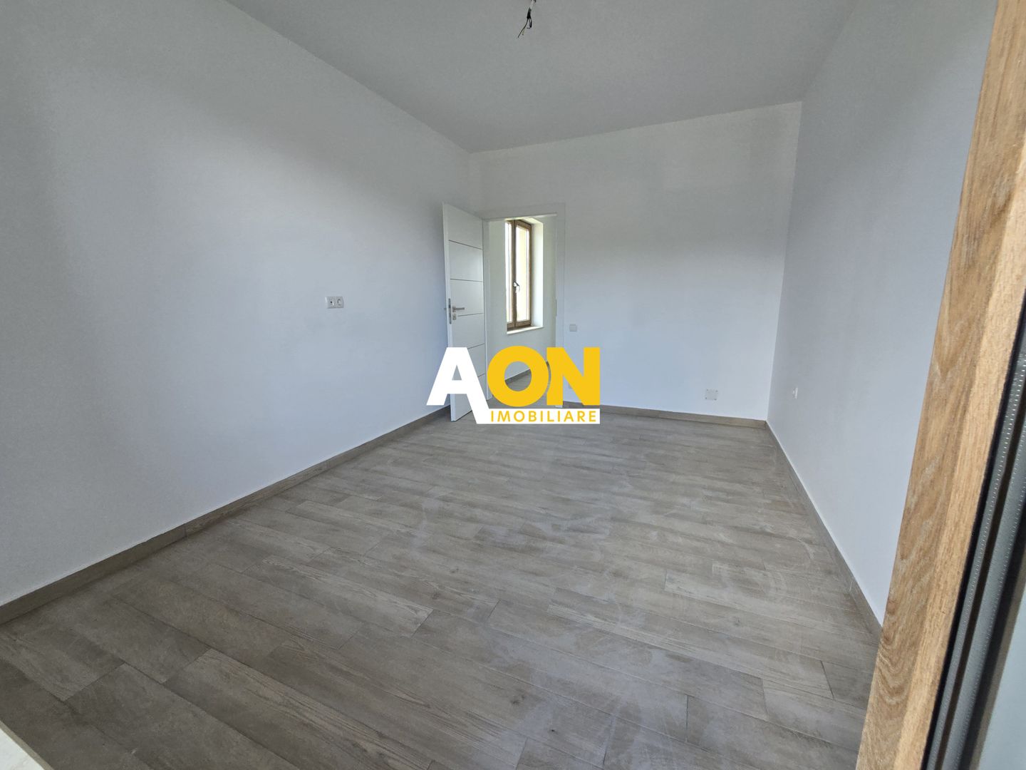 Apartament 3 Camere Bloc Nou, Zona Cetate - Poză 3