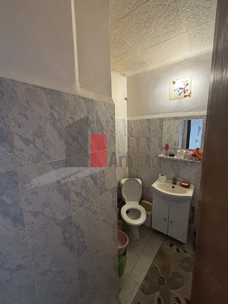 Vând apartament cu 3 camere și 2 băi în zona Militari - Poză 9