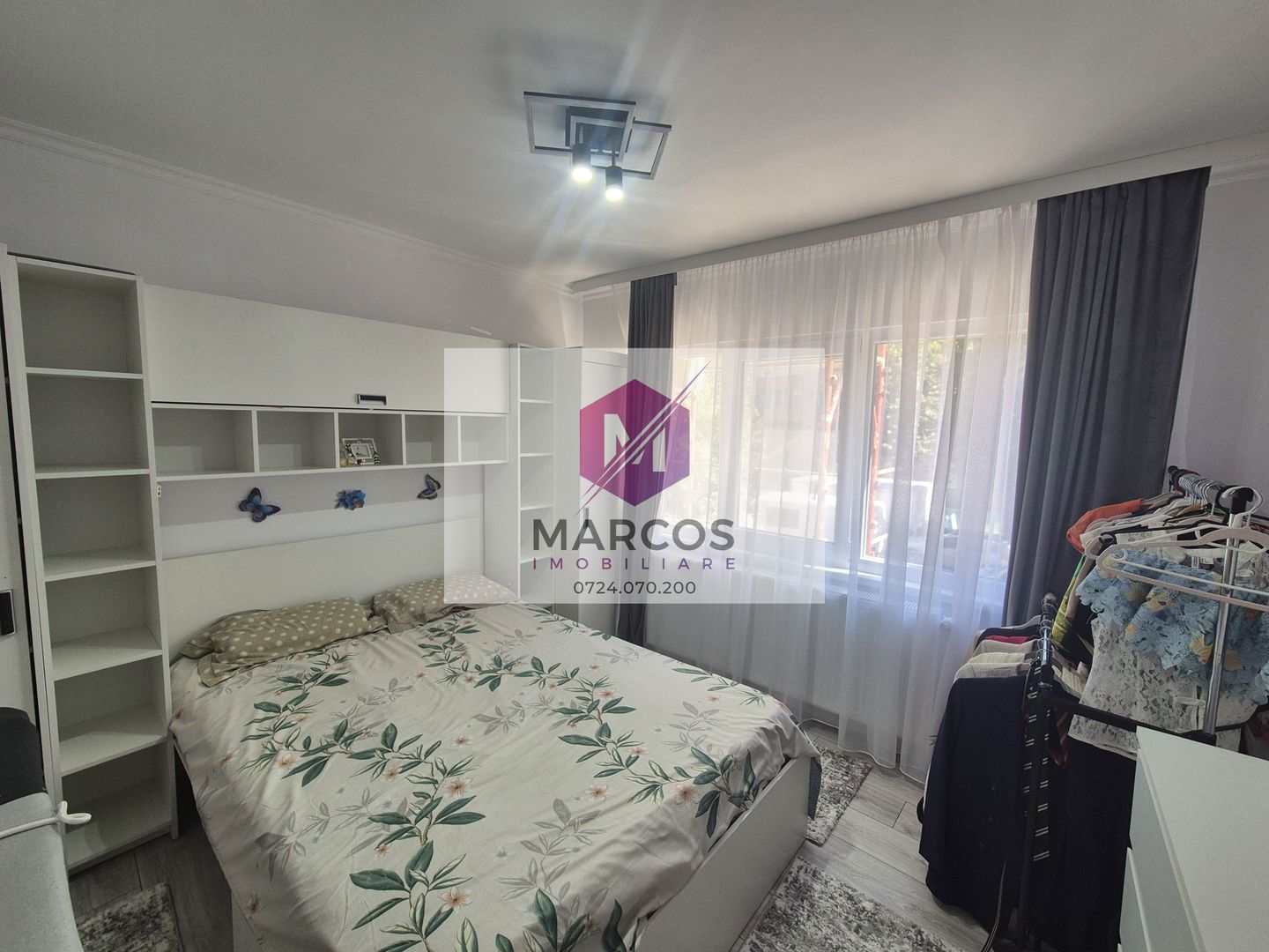Vand apartament 3 camere Micro 2 - Poză 1