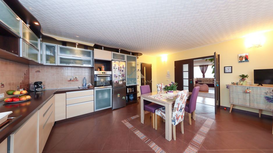 Reședință exclusivistă cu potențial investițional în centrul Cristian - Poză 23