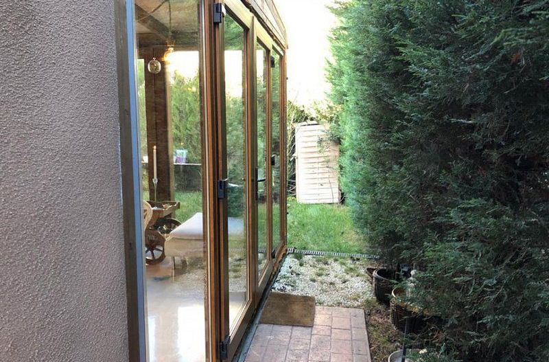 Vila mobilata si utilata, curte, terasa inchisa, parcare - Poză 11