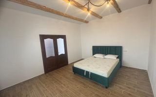 Casă renovată integral, mobilată și utilată – Șchei, Brașov - Poză 6