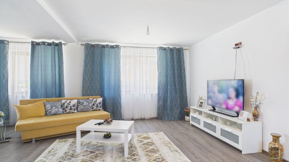 Casă individuală în Bucovăț - Poză 5