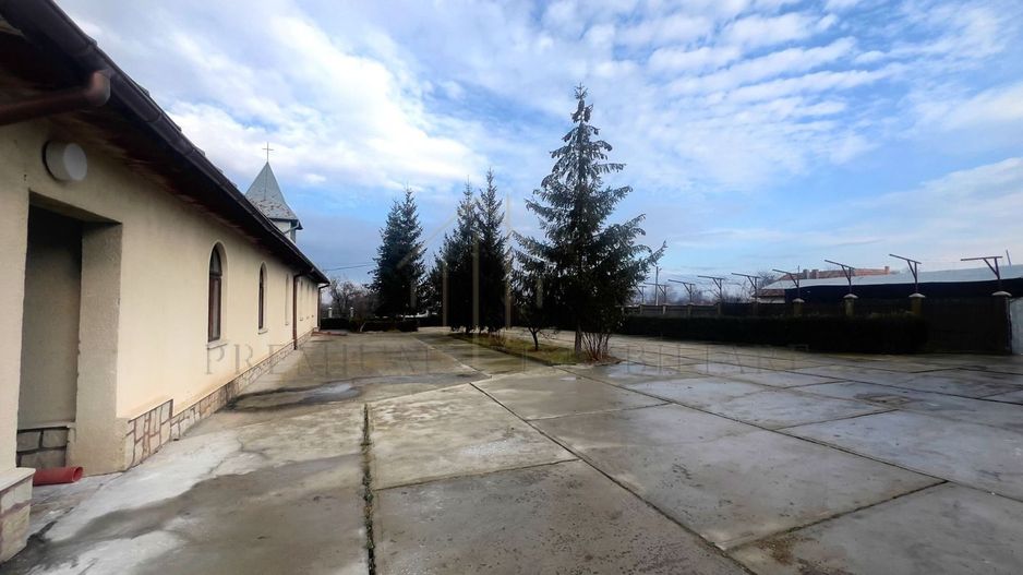 Oportunitate de investiție – Proprietate versatilă în Onești - Poză 7