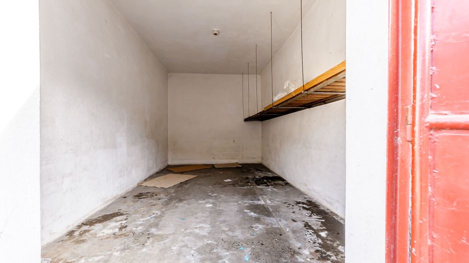 Imobil cu spații comerciale bine poziționat. pe DN în Pecica. - Poză 9