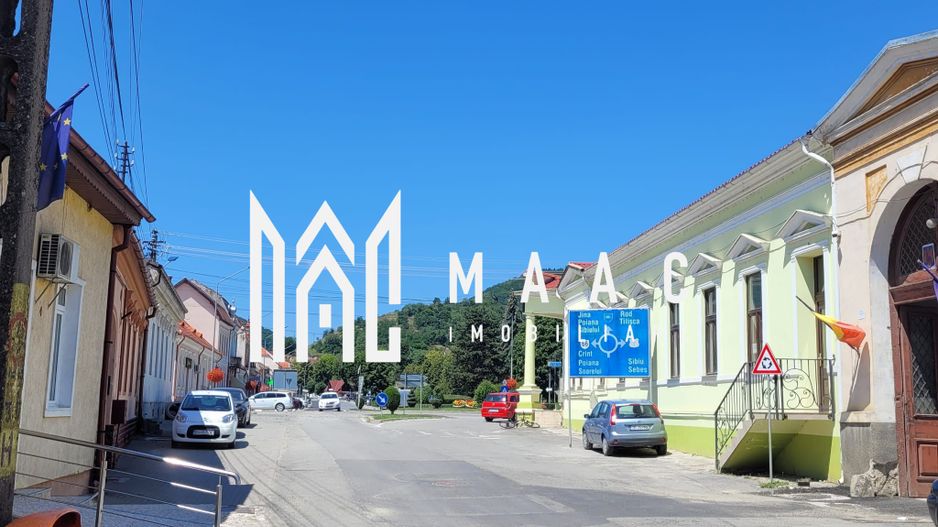 Casă 12 camere de vânzare | Central, Săliște | 420 mp, teren 500 mp - Poză 1