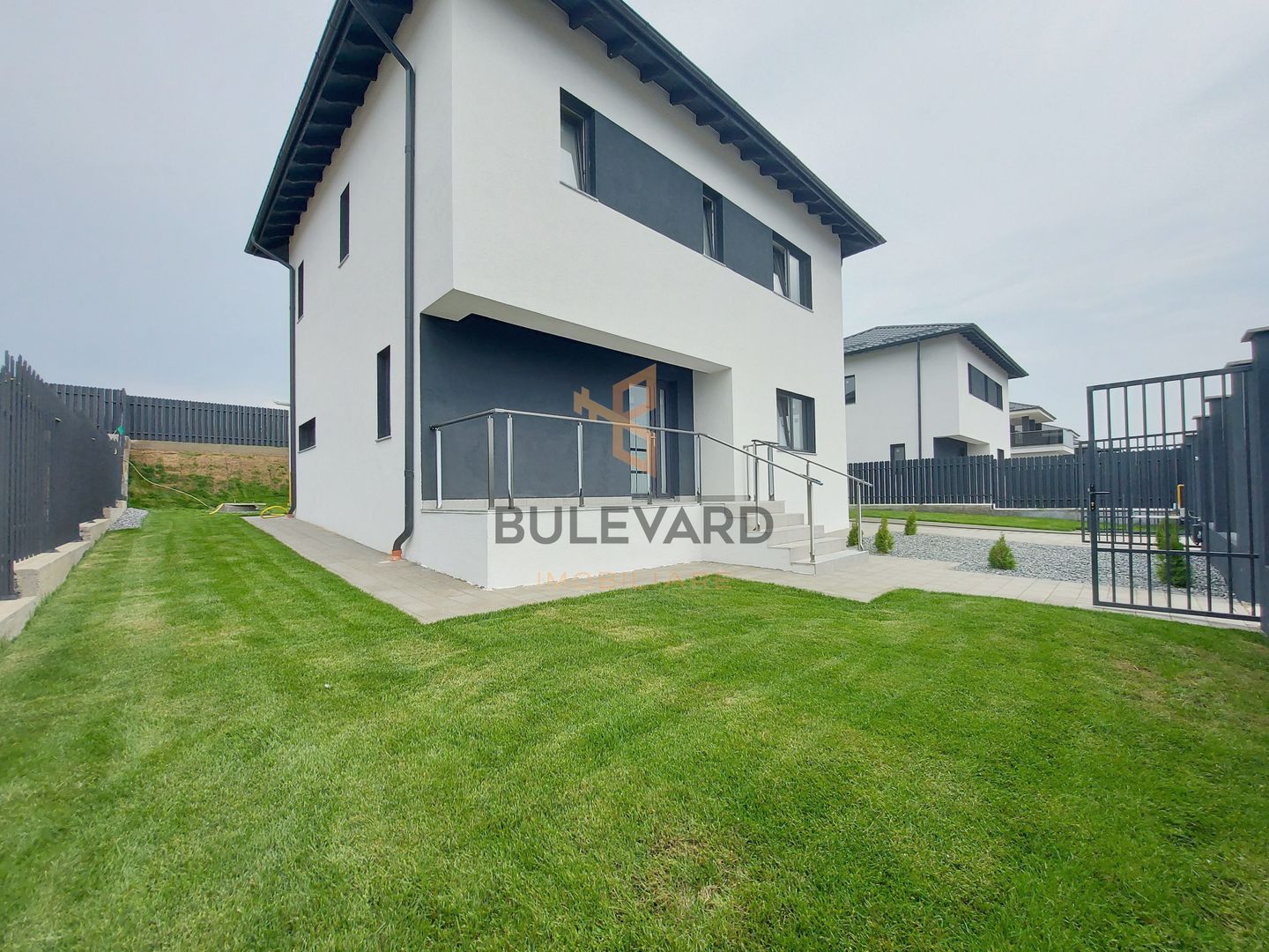 Case individuale cu CF si teren de cca 500 mp! - Poză 2