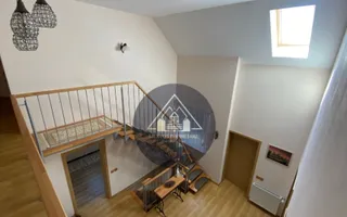Casă mare și modernă - Poză 23