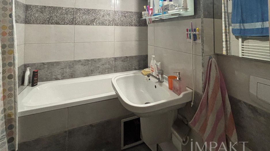 Spațiu cât o casă - 110mp - Apartament cu 4 dormitoare - Poză 11