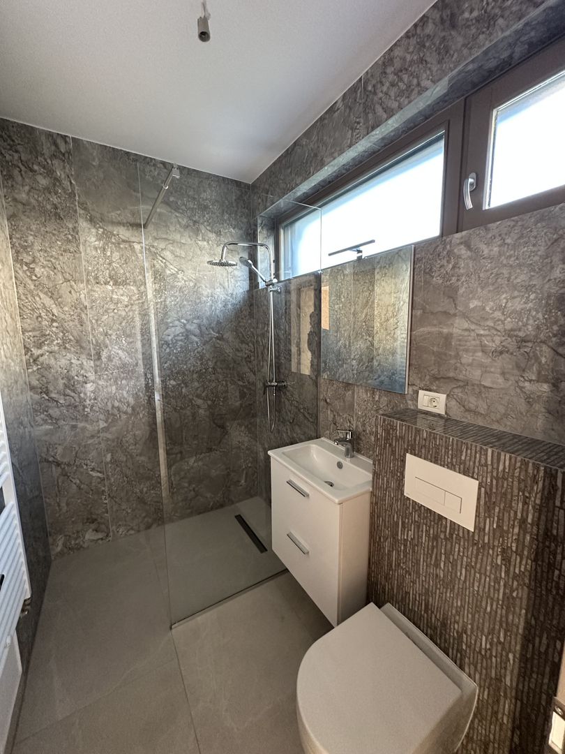 Casa cu 4 camere - Dumbarvita - Poză 13