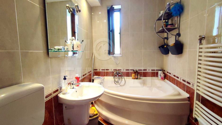 Apartament Decomandat 3 camere si 2 Parcari Grigorescu - Poză 6