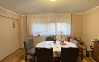 Apartament 3 camere de vânzare | Parter | Zona Micro 16 - Poză 3