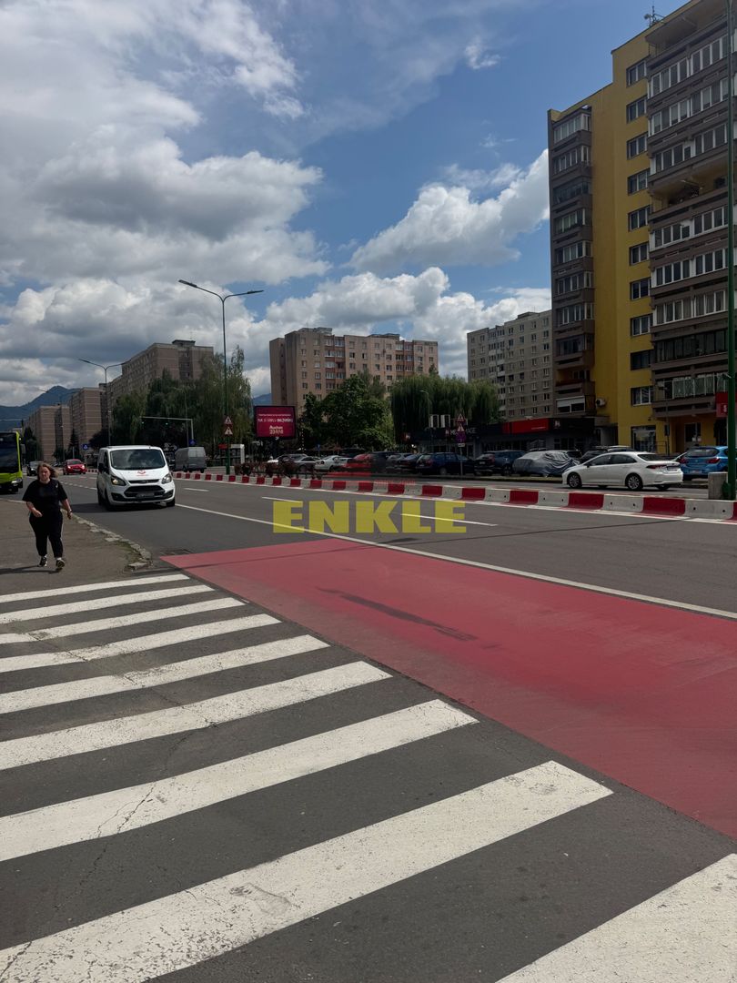 Vand spatiu comercial Brasov ,str.Jupiter, 48mp pret negociabil! - Poză 2