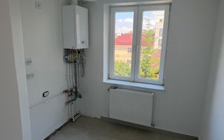 Apartament cu 2 camere, 38 mp, zona Horea. - Poză 4