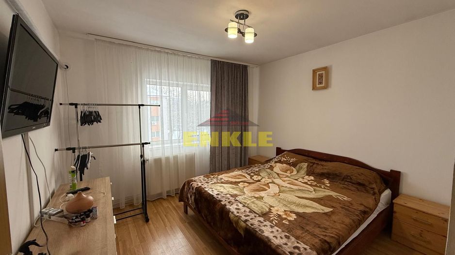 Apartament 2 camere decomandat – Zona Piața Mare - Poză 3