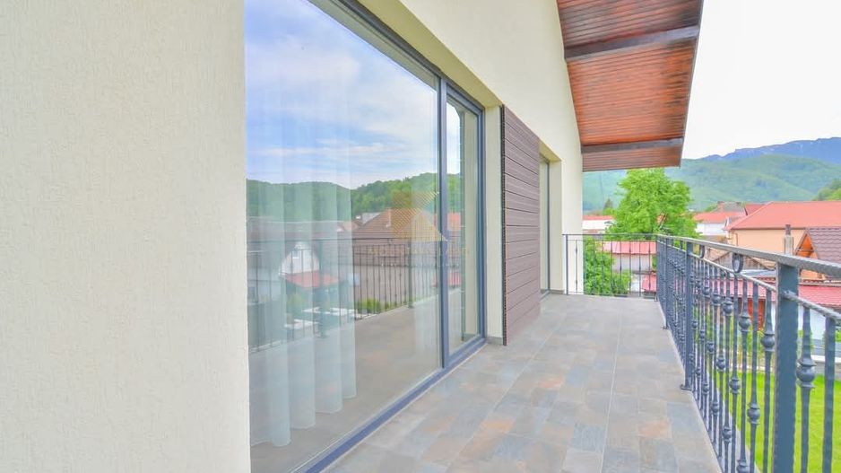Casa noua tip duplex, 2 dormitoare cu 2 bai, curte, Sacele, PETFRIENDL - Poză 14