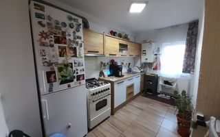 Apartament decomandat, zona centrala Apahida, aproape de Primărie. - Poză 3
