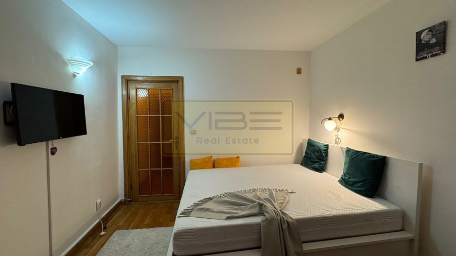 Apartament 3 camere 2 bai central Rond Podu Ros - Poză 7
