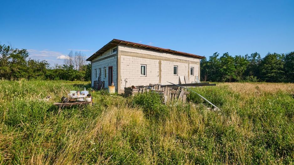 Teren Intravilan 1100 mp + Anexă 120 mp - Budeasa, Calotesti! - Poză 6