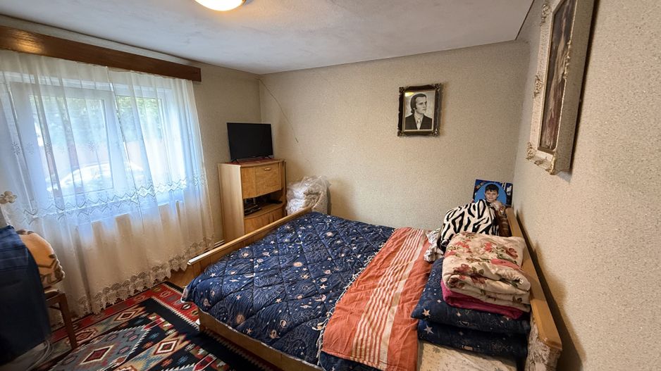 2 Case + teren 1390 mp langa parcul central Provita de Sus - Poză 5
