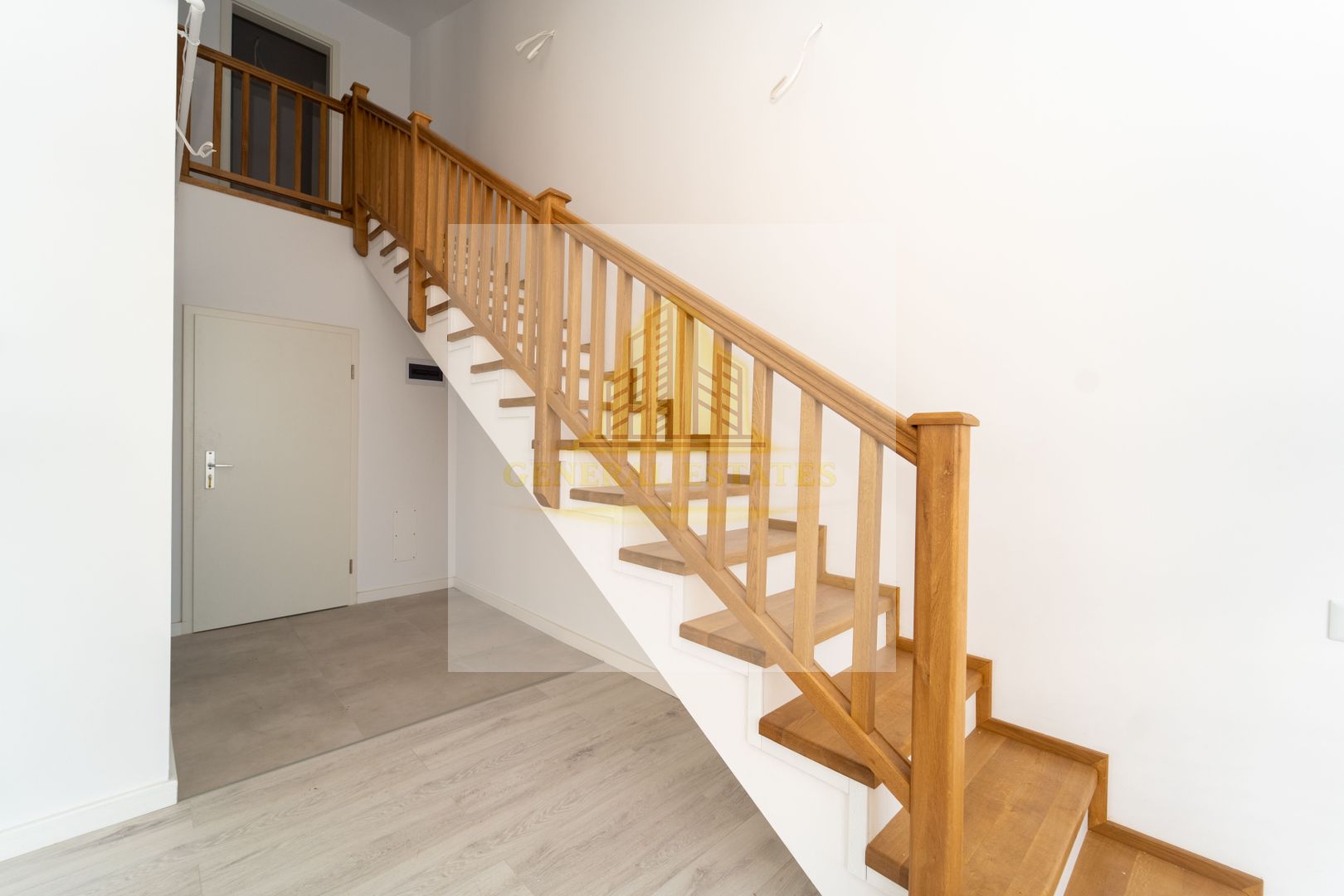 Penthouse cu 3 camere - Poză 3