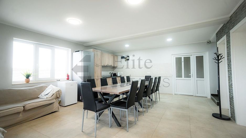 Casa / Pensiune de inchiriat in Baile 1 Mai din Bior - Poză 15