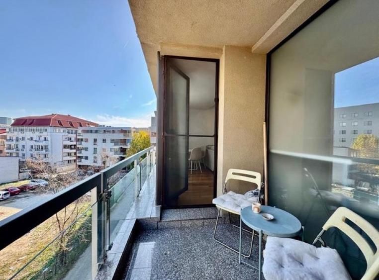 Apartament de 3 camere, mobilat de lux, disponibil imediat pentru inchiriere - Poză 6