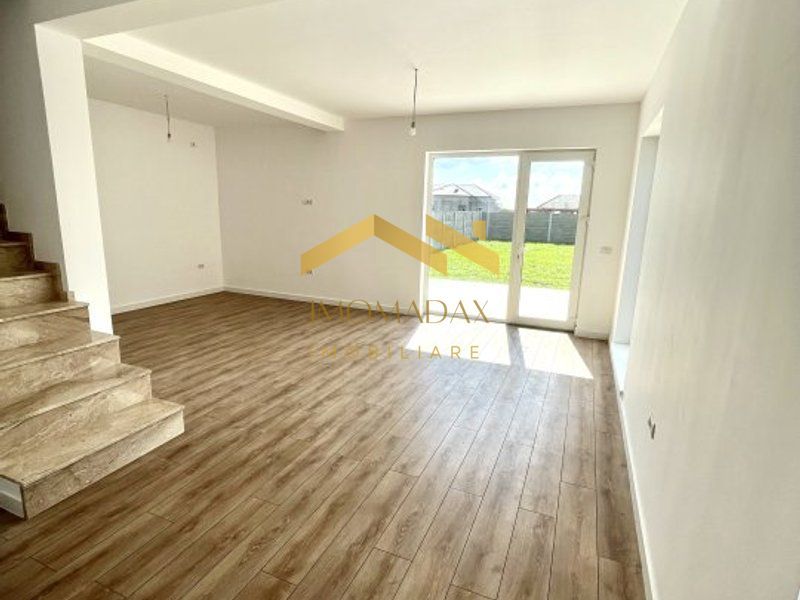 Bucovat-4 camere-Finisaje la Alegere - Poză 1