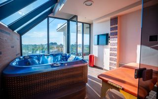 PENTHOUSE IN HERASTRAU — O RESEDINTA CARE TINE PASUL CU VIATA TA - Poză 7