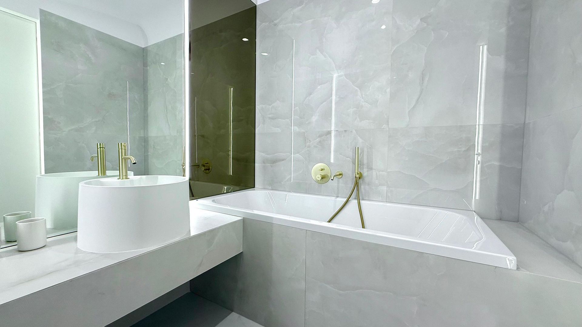 INCHIRIERE DOUA CAMERE CORTINA NORTH - Poză 15