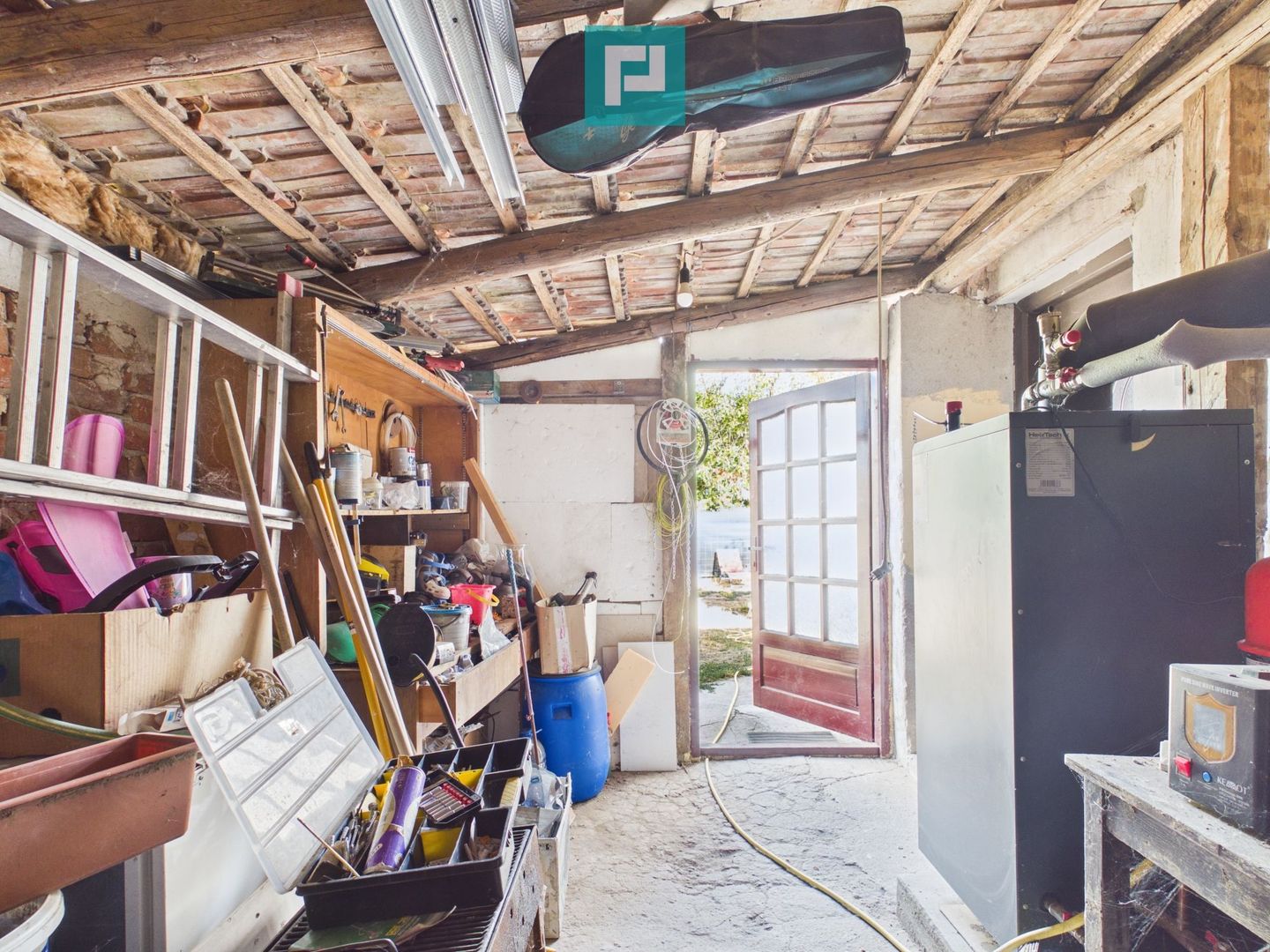 Casă individuală 3 camere,teren de 1500Mp Bătania - Poză 27