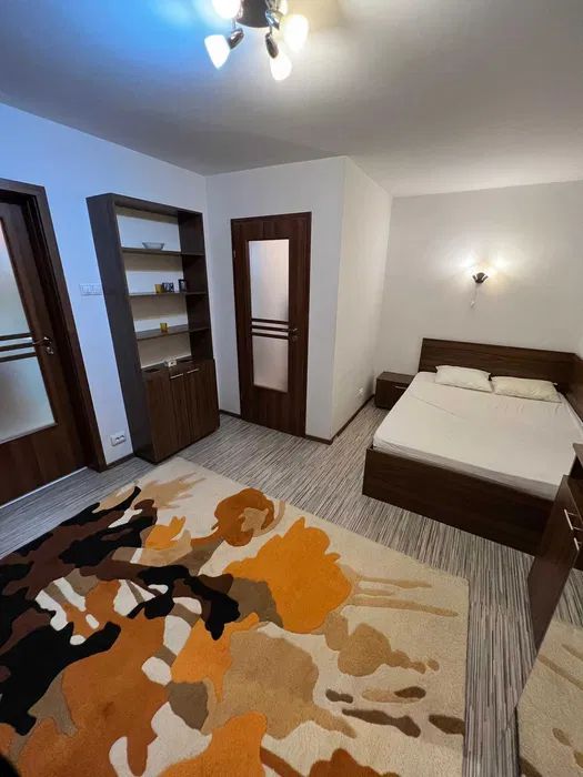 Garsoniera Piata Victoriei - Poză 1