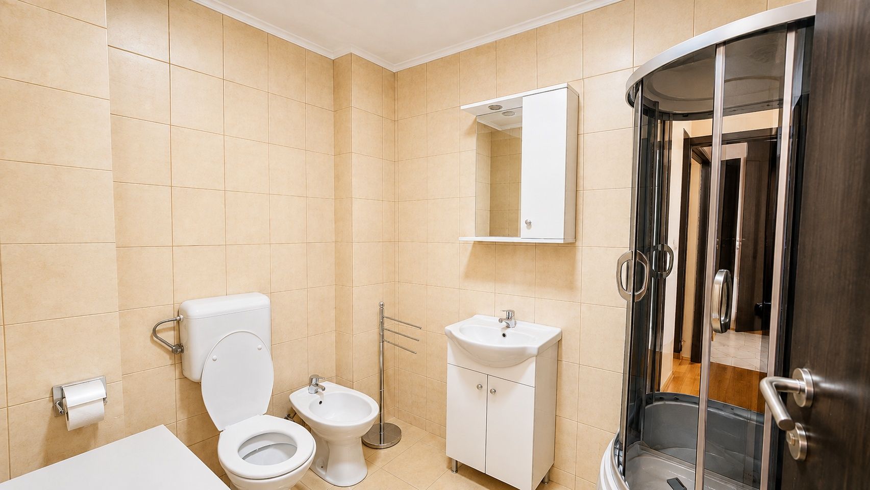 Apartament 3 camere, 76 mp, 2 băi – Militari Residence Wellness - Poză 5