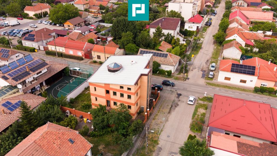 Clădire comercială în zona Grădiște - Poză 38