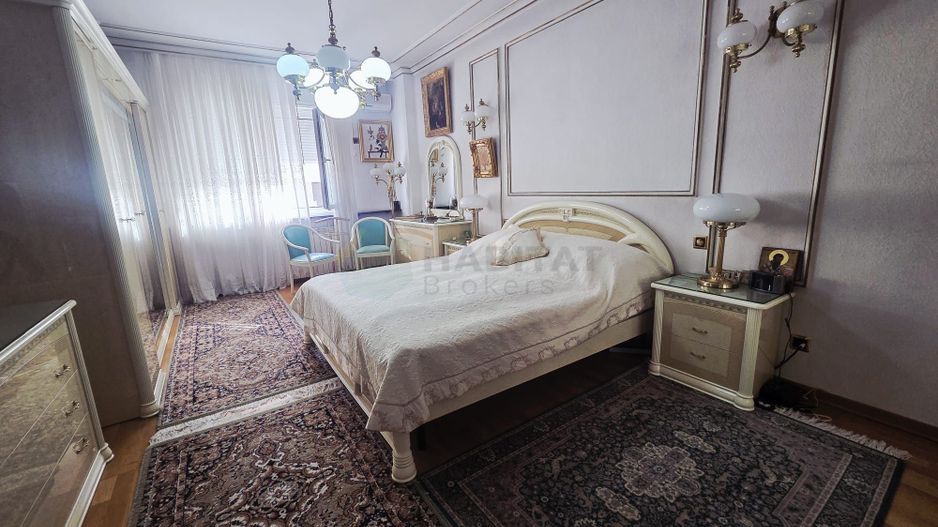 REȘEDINȚĂ DE EXCEPȚIE ÎN OTOPENI | 2.800 MP TEREN | ELEGANȚĂ, ARTĂ ȘI INTIMITATE - Poză 32