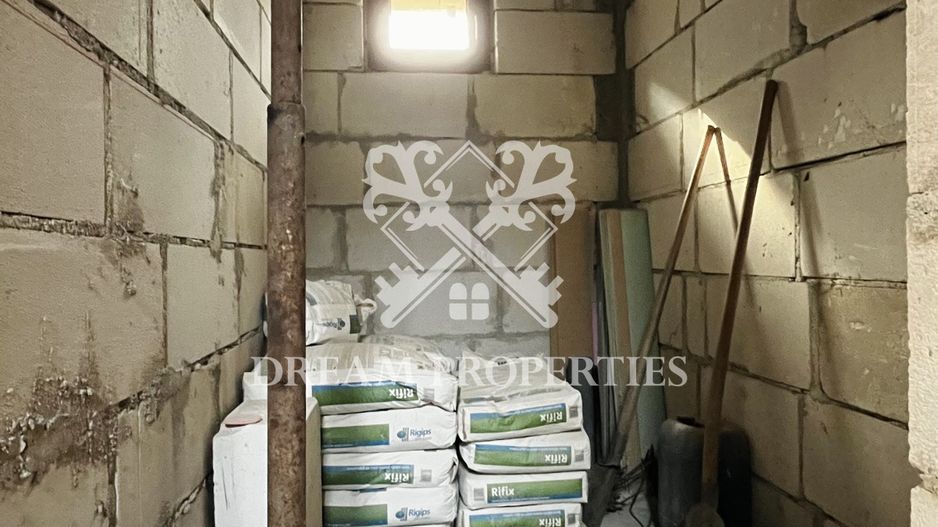 Casa individuala 6 camere, teren 700 mp, zona Dezmir - Poză 4