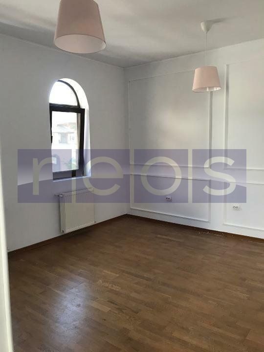 VANZARE VILA KISELEFF | 100MP CURTE | RENOVATA INTEGRAL | LOC PARCARE - Poză 8