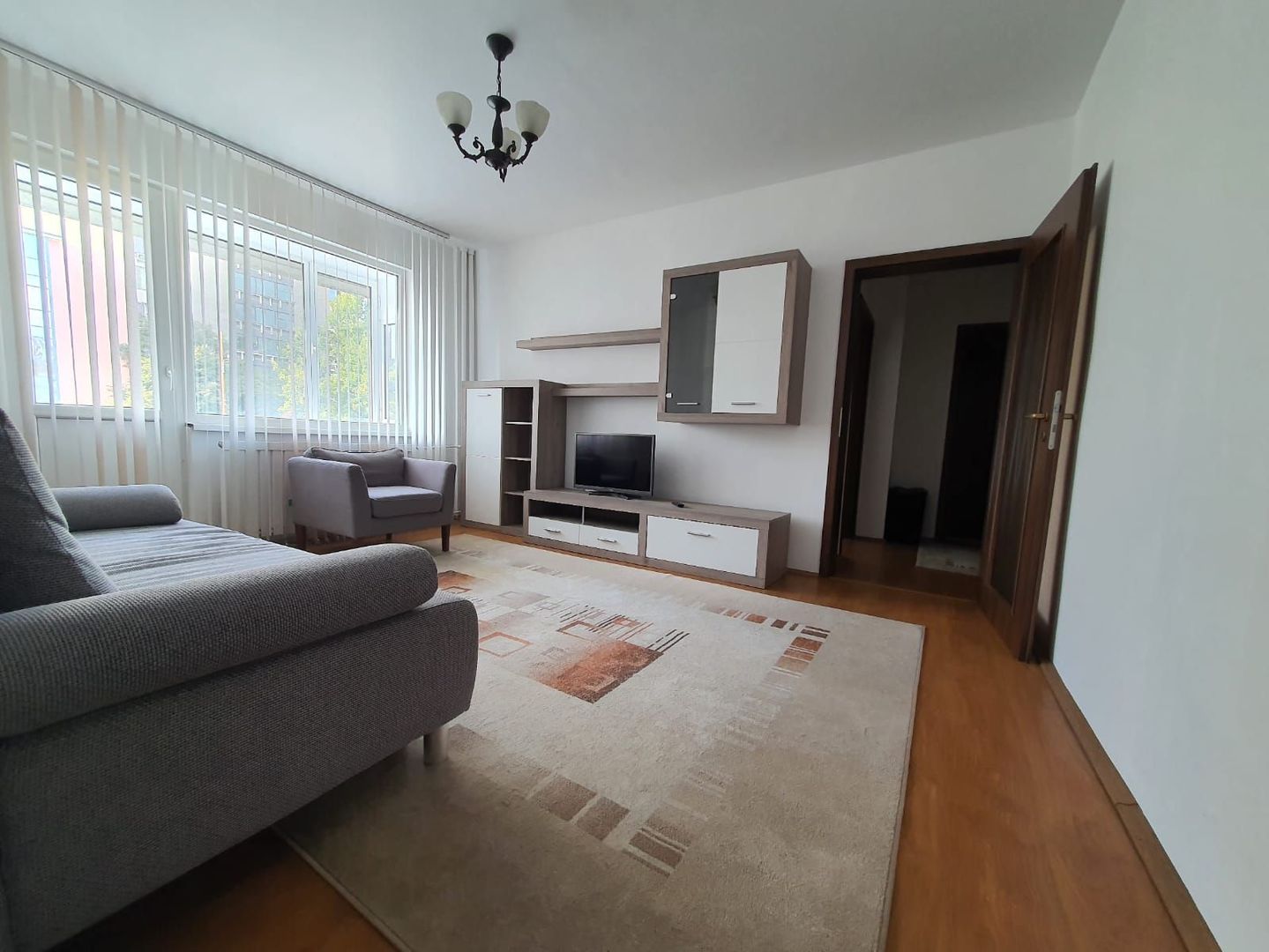 Apoartament zona Take Ionescu - Poză 1