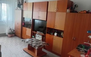 Apartament cu 2 camere Intre Lacuri, etaj 1/4, zona Darius Pizza ! - Poză 1