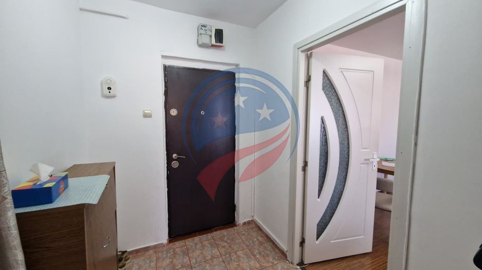 DE VÂNZARE – Apartament cu 2 camere, mobilat și utilat, în Craiovița Nouă! - Poză 11