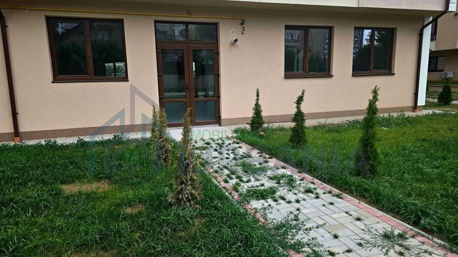 Spatiu comercial de inchiriat , zona Cug - spital Providenta si Elitis - Poză 3