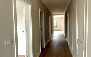 CASA TIP DUPLEX DESPARTIT PRIN GARAJ - Poză 8