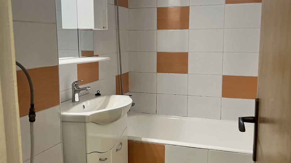 🏡 De închiriat 2 camere  | AC | balcon | Drumul Taberei | Pet Friendly - Poză 14