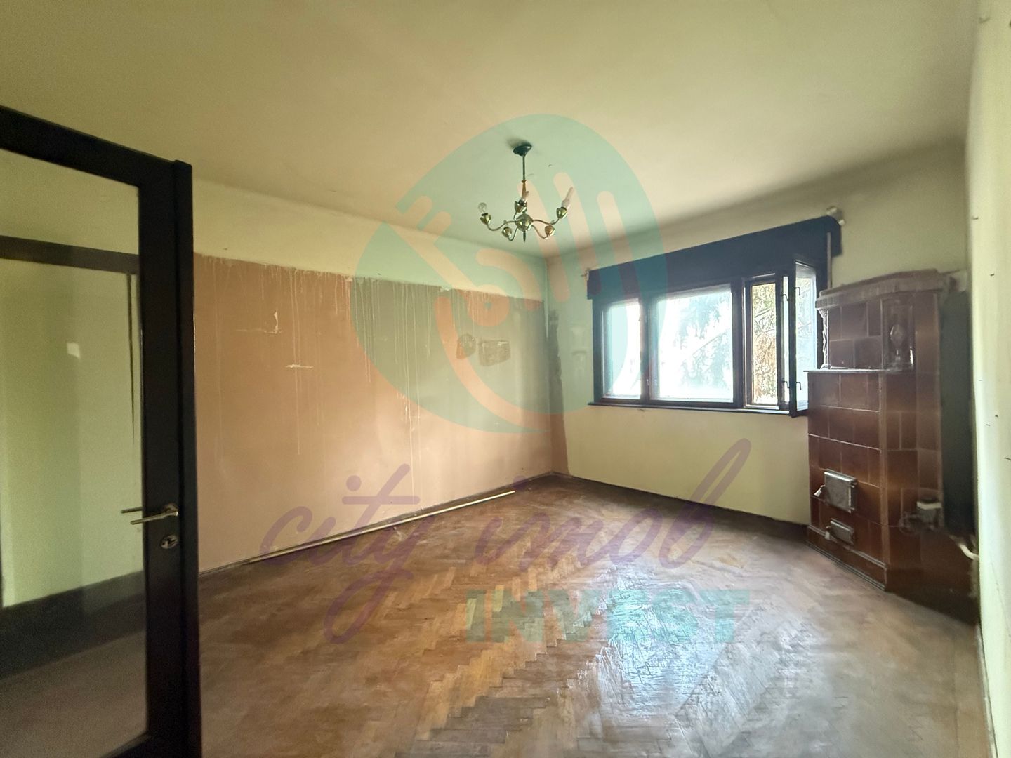 Proprietate rara pe o strada boema - Poză 13