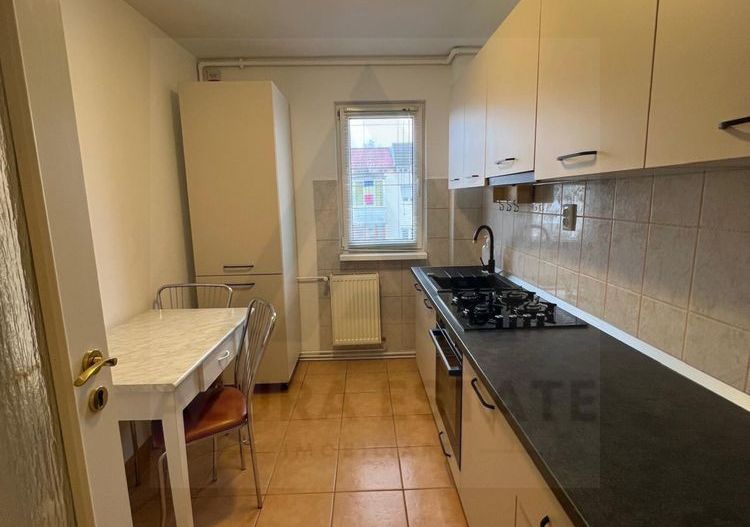 Apartament 3 camere 60 mp utili boxa la subsol zona Mihai Viteazul - Poză 7