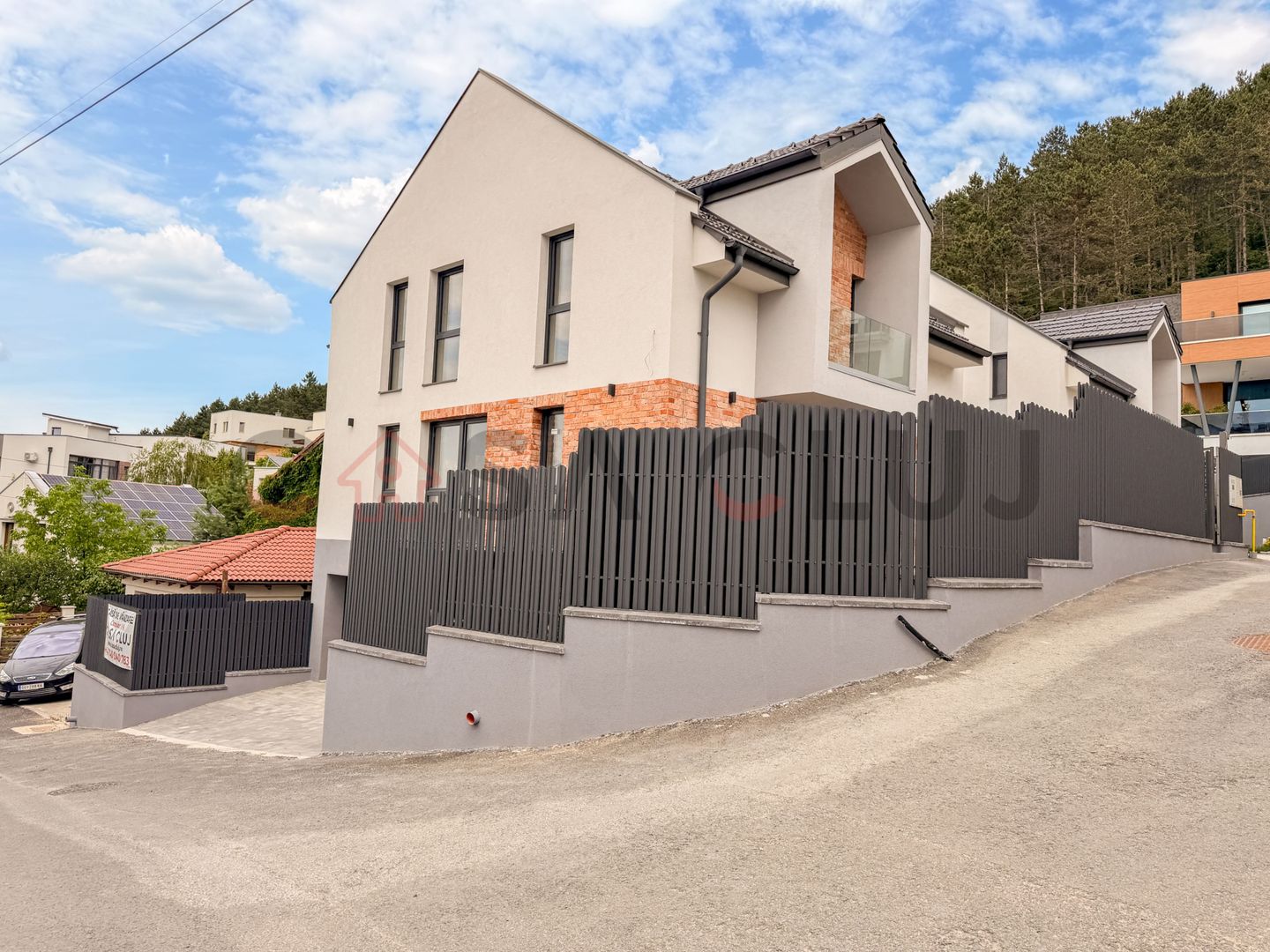 Case Premium de Vânzare – Strada Narciselor, Florești - Poză 2