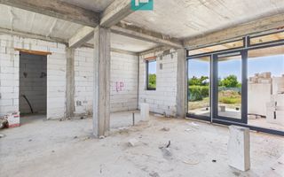 Casă nouă la roșu în Mândruloc - Poză 8