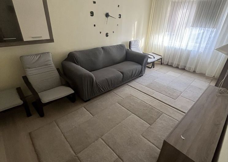 Închiriere Apartament cu 3 camere Titan, 2 bai, renovat, AC, 10 min metrou - Poză 1